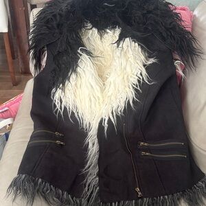 Olivaceous Black and Cream Teddy Jacket